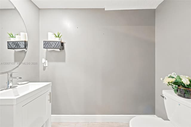 3478 W 110th St, Hialeah FL 33018 - Hialeah, FL - Photo 4