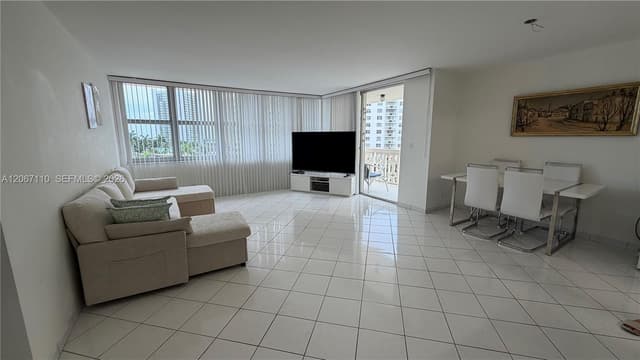 1825 S Ocean Dr # 509, Hallandale Beach FL 33009 - Hallandale Beach, FL - Photo 3