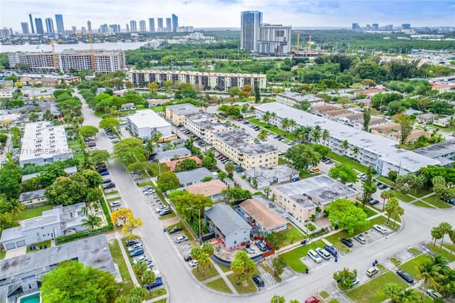 2100 NE 170th St, North Miami Beach FL 33162 - North Miami Beach, FL - Photo 5