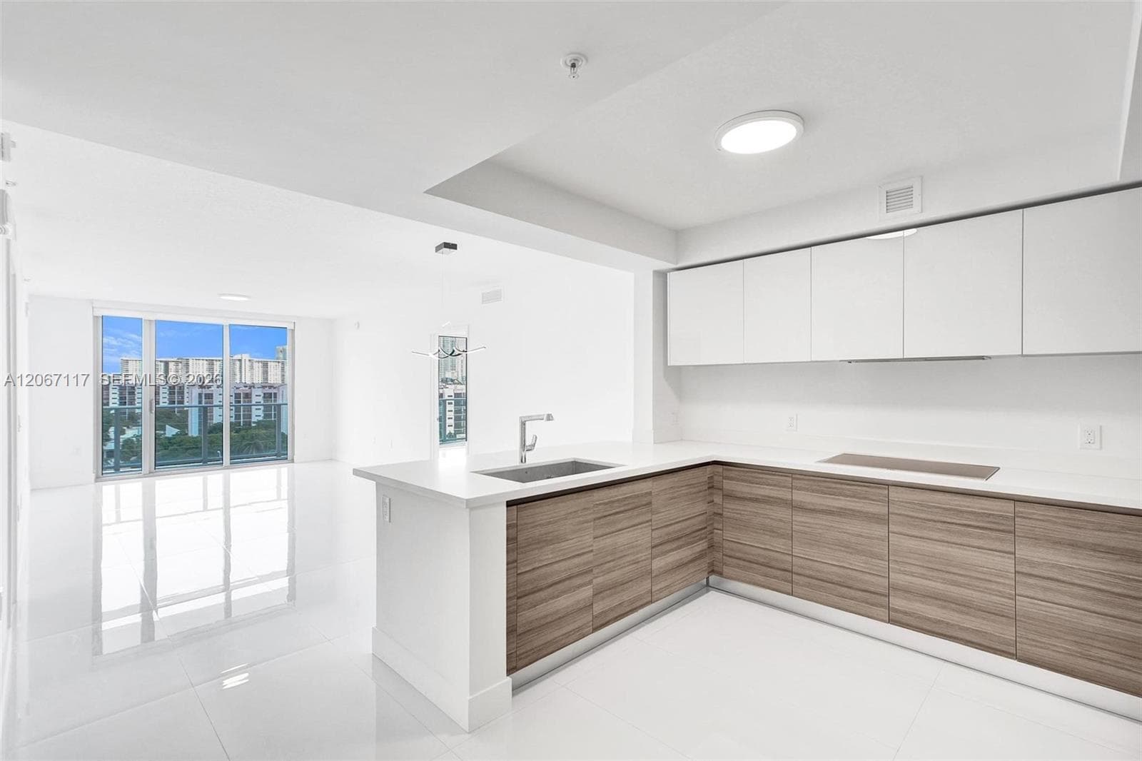 330 Sunny Isles Blvd # 805, Sunny Isles Beach FL 33160 - Sunny Isles Beach, FL - Photo 1