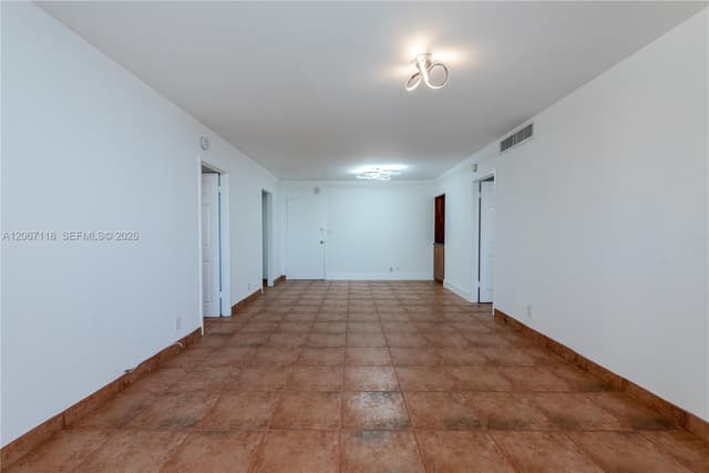 3180 S Ocean Dr # 310, Hallandale Beach FL 33009 - Hallandale Beach, FL - Photo 7