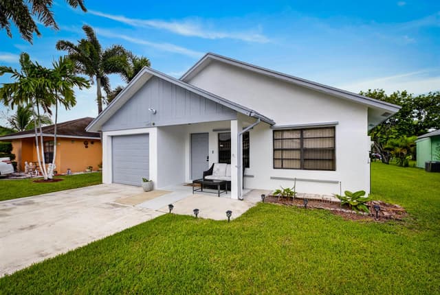 1442 Summit Run Circle, West Palm Beach FL 33415 - West Palm Beach, FL - Photo 7