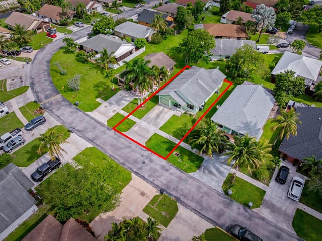 1442 Summit Run Circle, West Palm Beach FL 33415 - West Palm Beach, FL - Photo 5