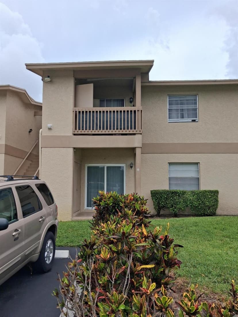 1822 ABBEY Road # 108, West Palm Beach FL 33415