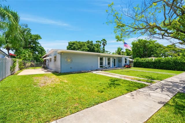 5525 SW 112th Ave, Miami FL 33165 - Miami, FL - Photo 2