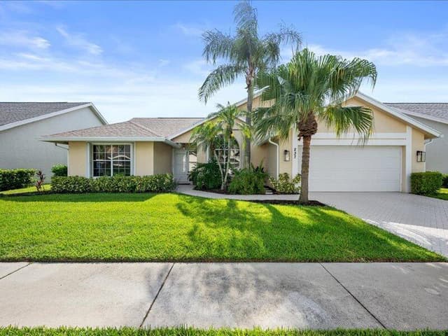 237 W MOCCASIN Trail W, Jupiter FL 33458 - Jupiter, FL - Photo 2