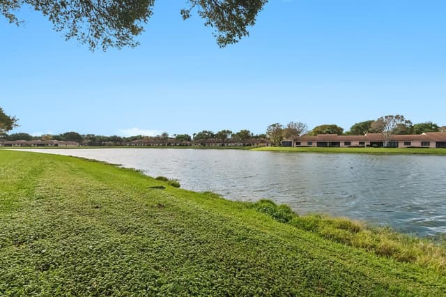 8427 Parkgate Road # C, Boca Raton FL 33496 - Boca Raton, FL - Photo 4