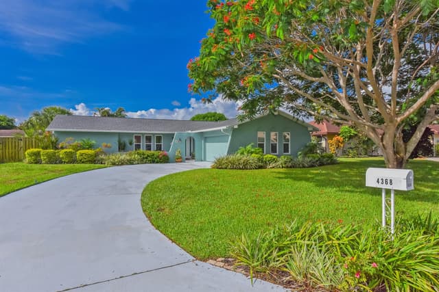 4368 Hawthorn Avenue, Palm Beach Gardens FL 33410 - Palm Beach Gardens, FL - Photo 2