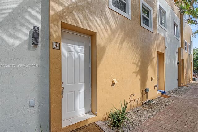2945 Coconut Ave # 4, Miami FL 33133 - Miami, FL - Photo 2