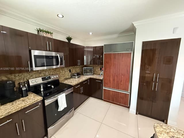 16232 SW 57th Ln, Miami FL 33193 - Miami, FL - Photo 6