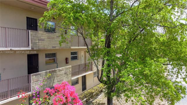 3900 NW 76th Avenue # 212, Sunrise FL 33351 - Sunrise, FL - Photo 3