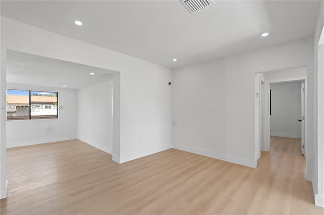 31 W 64th St, Hialeah FL 33012 - Hialeah, FL - Photo 6