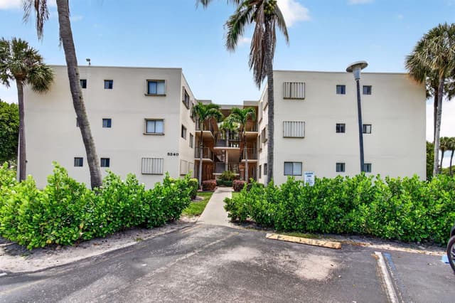 5340 Las Verdes Cr Las Verdes Circle # 109, Delray Beach FL 33484 - Delray Beach, FL - Photo 6