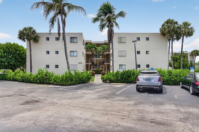 5340 Las Verdes Cr Las Verdes Circle # 109, Delray Beach FL 33484 - Delray Beach, FL - Photo 5