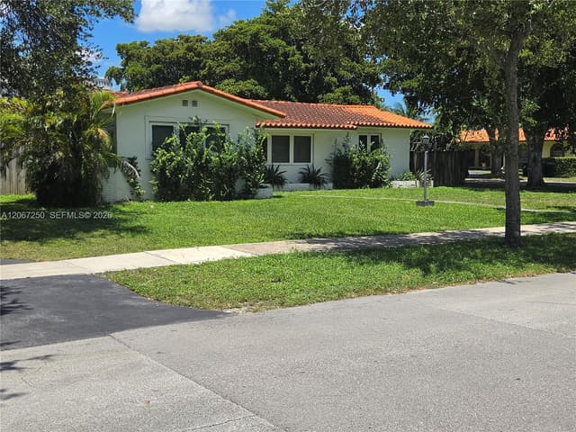 1101 Starling Ave, Miami Springs FL 33166 - Miami Springs, FL - Photo 2