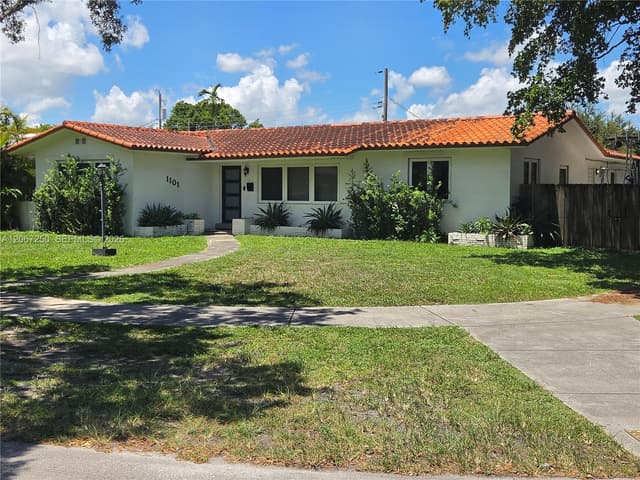 1101 Starling Ave, Miami Springs FL 33166 - Miami Springs, FL - Photo 3