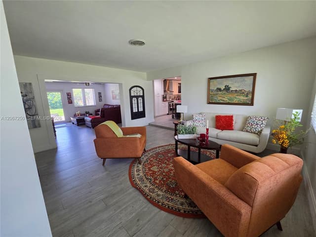 1101 Starling Ave, Miami Springs FL 33166 - Miami Springs, FL - Photo 4