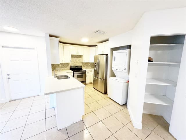 1136 NW 5TH Court, Fort Lauderdale FL 33311 - Fort Lauderdale, FL - Photo 6