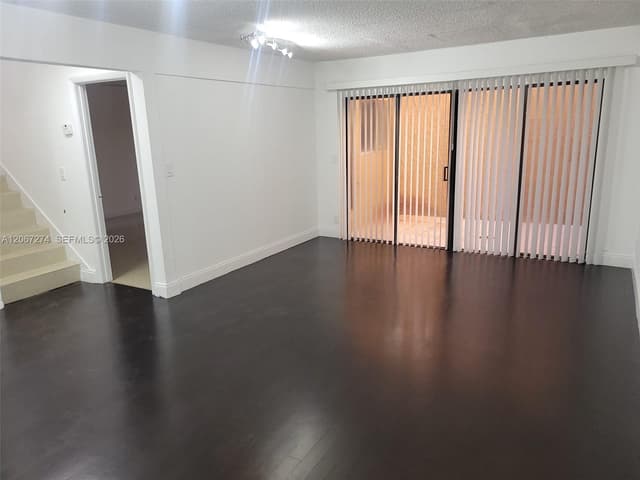 8075 NW 71st Ct, Tamarac FL 33321 - Tamarac, FL - Photo 4