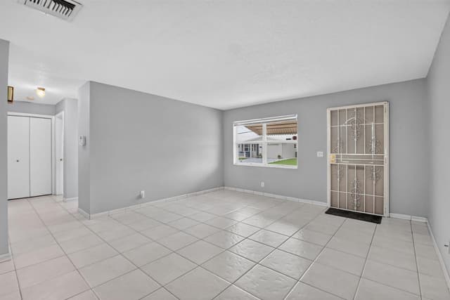 2091 SW 13th Terrace SW, Boynton Beach FL 33426 - Boynton Beach, FL - Photo 7