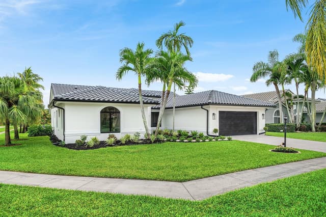 5665 Aspen Ridge Circle, Delray Beach FL 33484 - Delray Beach, FL - Photo 2
