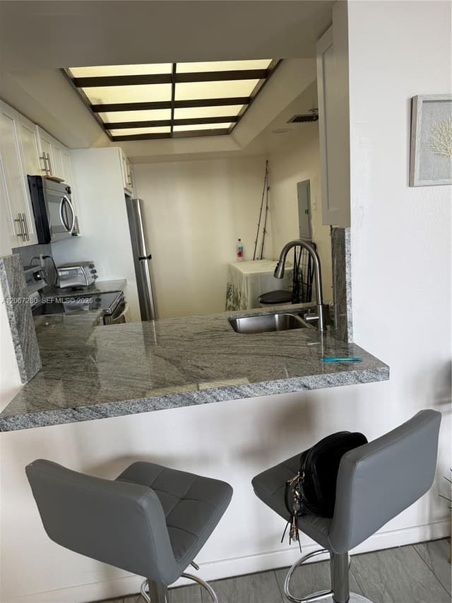 520 Brickell Key Dr # A2011, Miami FL 33131 - Miami, FL - Photo 6