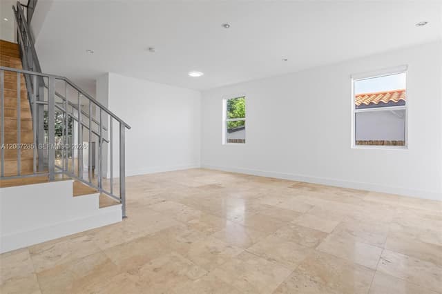 2784 SW 34th Ave, Miami FL 33133 - Miami, FL - Photo 7
