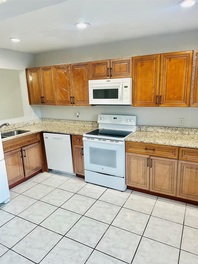 5145 BRECKENRIDGE Place # 30, West Palm Beach FL 33417 - West Palm Beach, FL - Photo 5