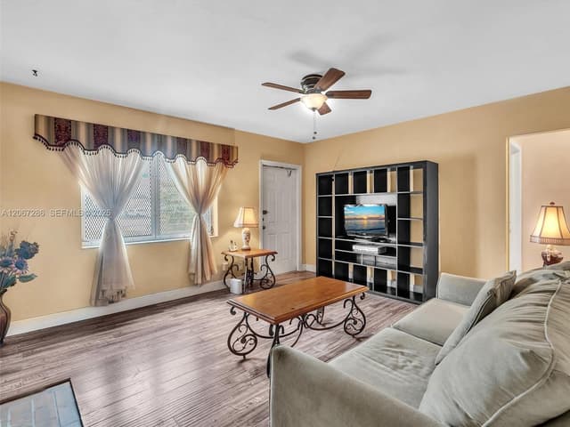 10 SW 72nd Ave, Miami FL 33144 - Miami, FL - Photo 6