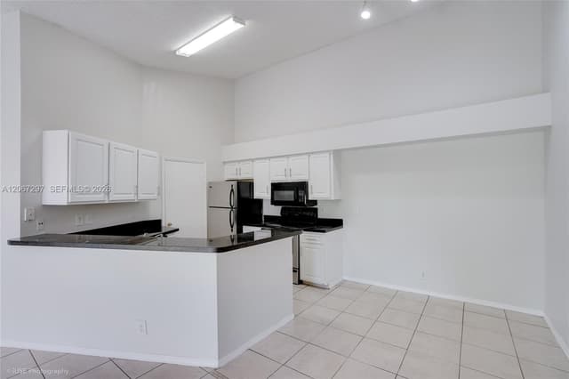 9999 Summerbreeze Dr # 409, Sunrise FL 33322 - Sunrise, FL - Photo 4