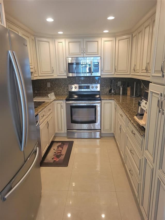2401 S OCEAN Drive # 1108, Hollywood FL 33019 - Hollywood, FL - Photo 2