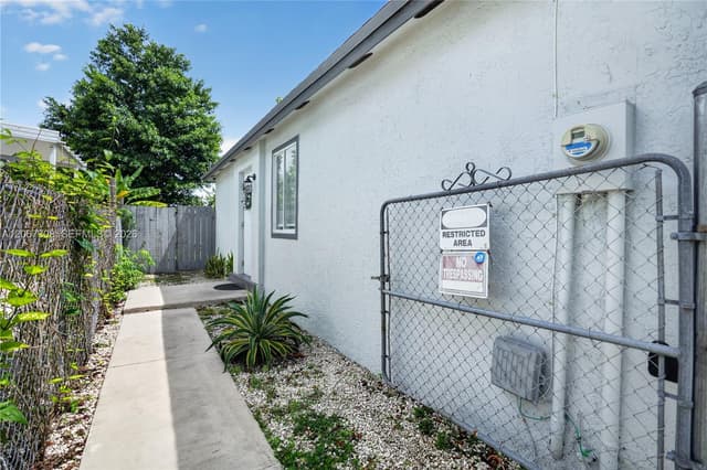 12219 SW 198th Ter, Miami FL 33177 - Miami, FL - Photo 3