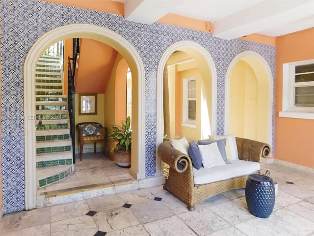 4812 Pine Tree Dr # 206, Miami Beach FL 33140 - Miami Beach, FL - Photo 4