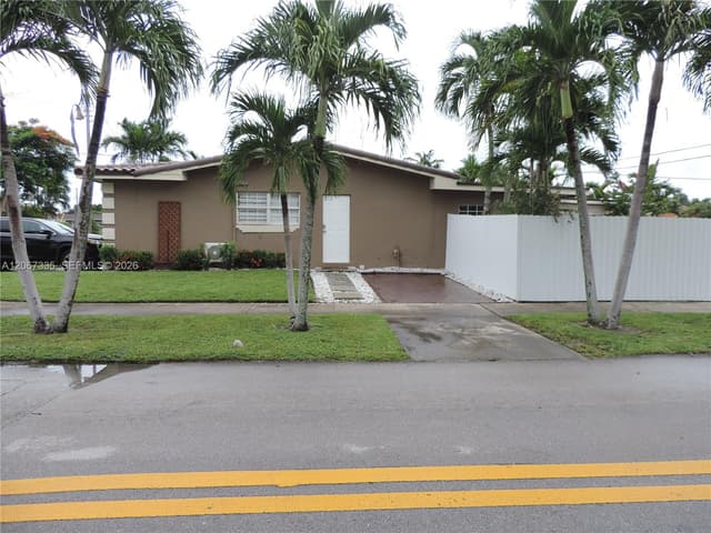990 W 56th St, Hialeah FL 33012 - Hialeah, FL - Photo 2