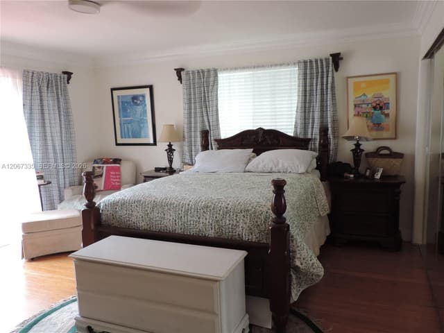 990 W 56th St, Hialeah FL 33012 - Hialeah, FL - Photo 7
