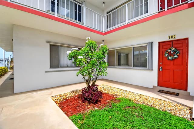 3120 Cynthia Lane # 107, Lake Worth FL 33461 - Lake Worth, FL - Photo 4