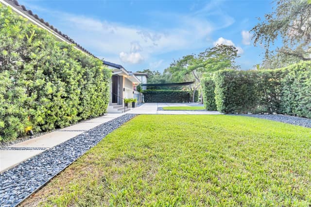 460 NE 50th Ter, Miami FL 33137 - Miami, FL - Photo 2