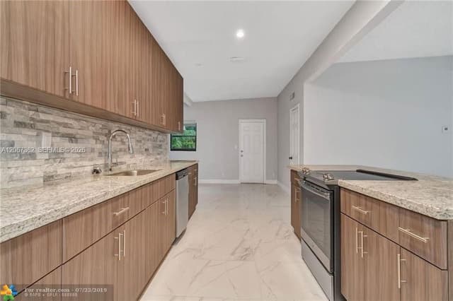 486 W Evanston Cir, Fort Lauderdale FL 33312 - Fort Lauderdale, FL - Photo 3