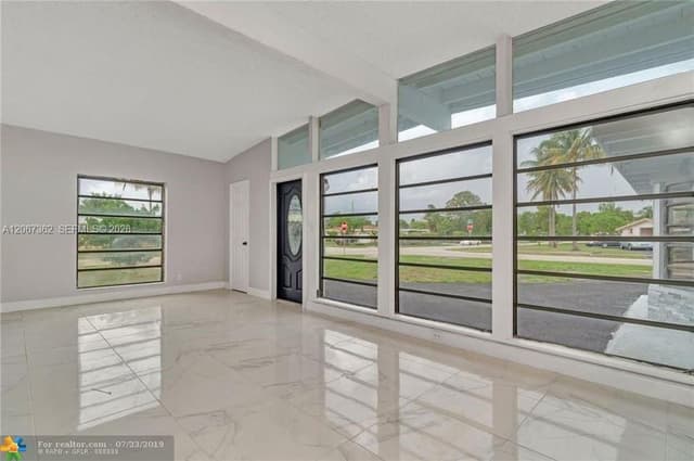486 W Evanston Cir, Fort Lauderdale FL 33312 - Fort Lauderdale, FL - Photo 4