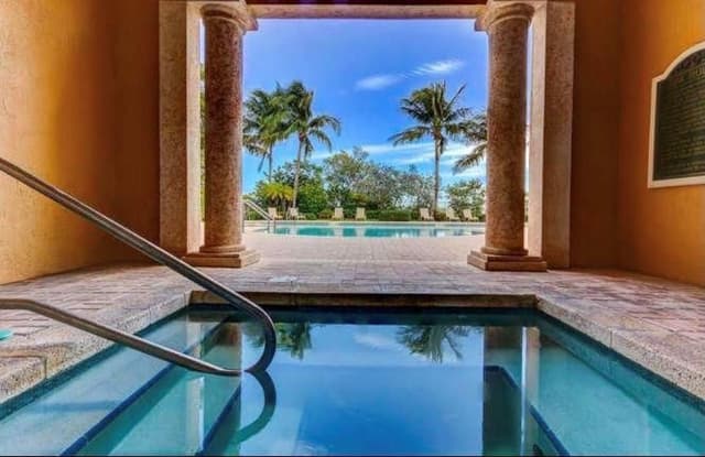 1100 Scotia Drive # 102, Hypoluxo FL 33462 - Hypoluxo, FL - Photo 4