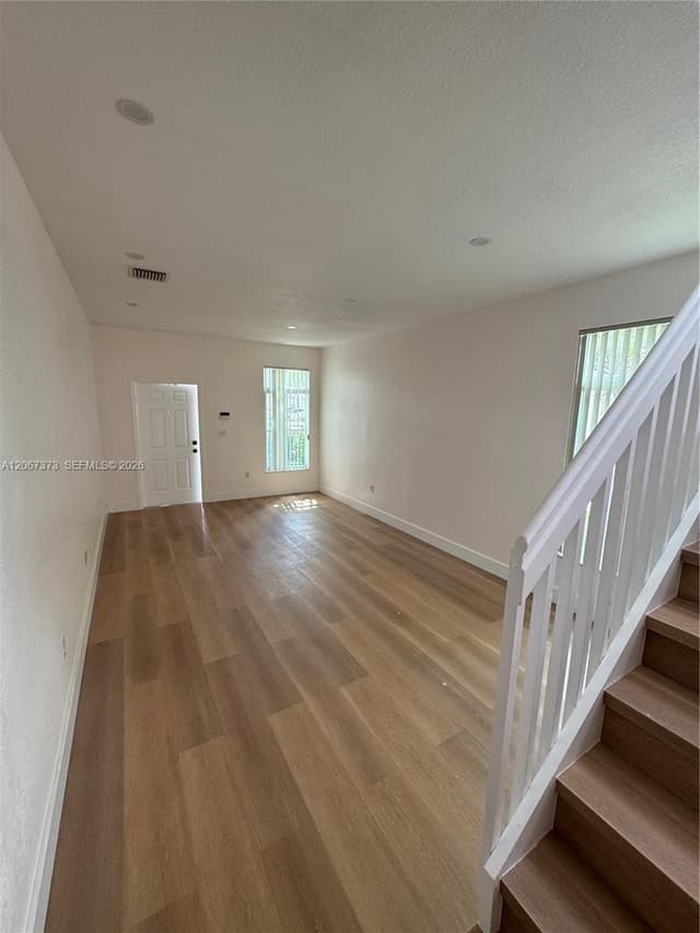5606 NW 112th Psge, Doral FL 33178 - Doral, FL - Photo 6