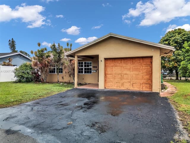 6605 NW 77th St, Tamarac FL 33321 - Tamarac, FL - Photo 3