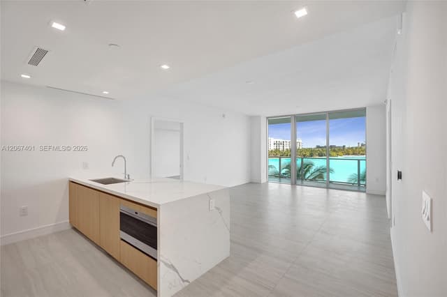 2411 Laguna Circle # 208, Miami FL 33181 - Miami, FL - Photo 5