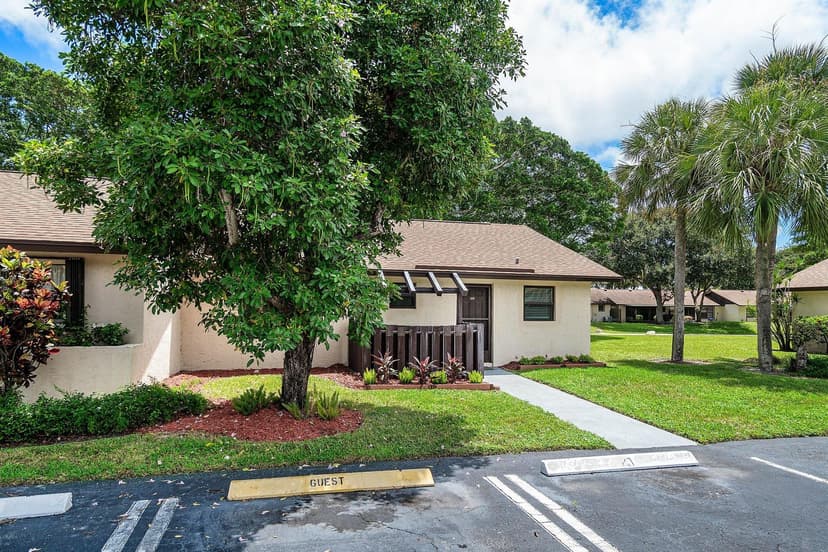 28 VIA DE CASAS NORTE # 28, Boynton Beach FL 33426