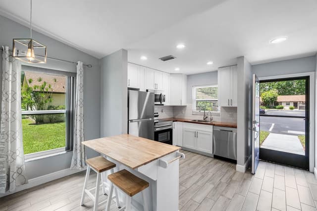28 Via De Casas Norte, Boynton Beach FL 33426 - Boynton Beach, FL - Photo 4