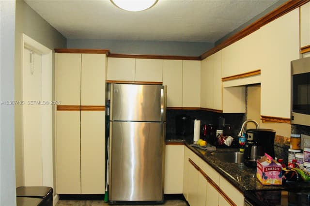 4211 NW 41st St # 407, Lauderdale Lakes FL 33319 - Lauderdale Lakes, FL - Photo 6