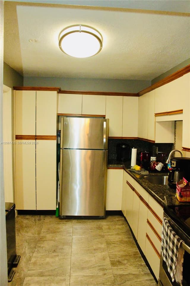 4211 NW 41st St # 407, Lauderdale Lakes FL 33319 - Lauderdale Lakes, FL - Photo 7