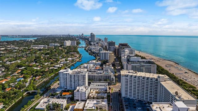 2600 Collins Ave # 204, Miami Beach FL 33140 - Miami Beach, FL - Photo 2