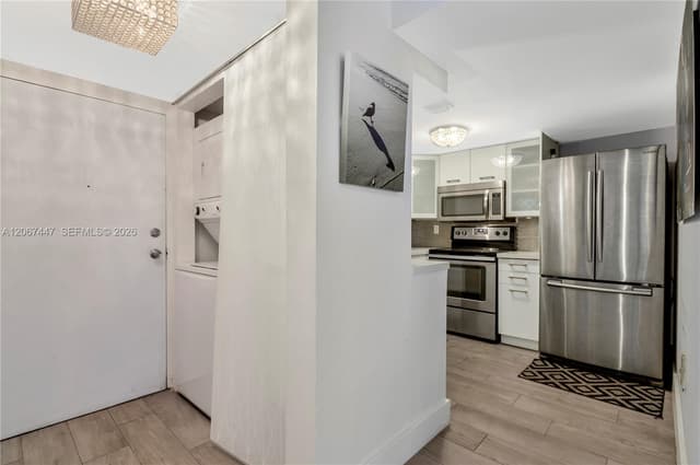 2600 Collins Ave # 204, Miami Beach FL 33140 - Miami Beach, FL - Photo 6