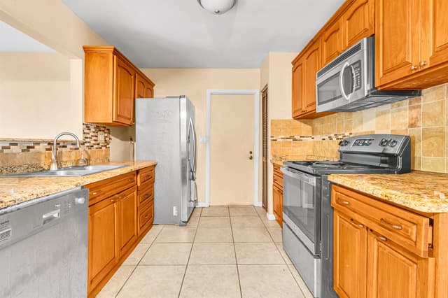 9522 Affirmed Lane, Boca Raton FL 33496 - Boca Raton, FL - Photo 6
